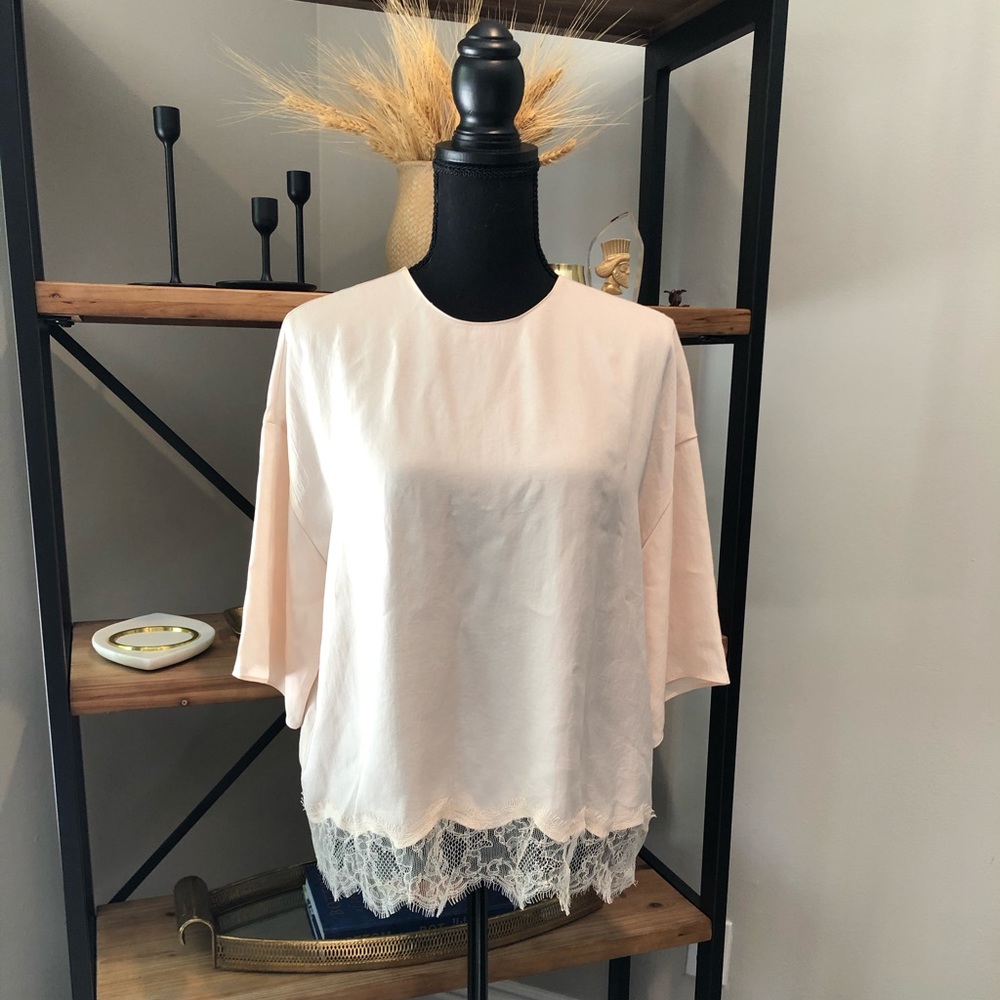 Vince Lace Trim Tee in Pale Alder